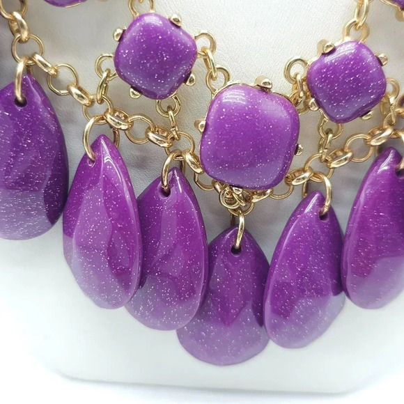 INC Purple Teardrop Acrylic Statement Necklace Lobster Closure Gold Tone Vintage - Picture 3 of 8